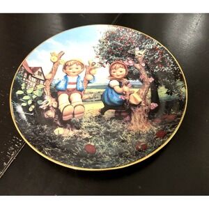 Vintage Hummel Plate "Apple Tree Boy & Girl" 1989, Excellent Condition RARE